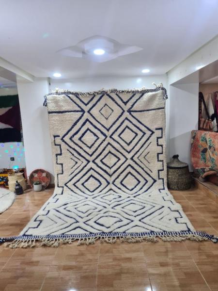 White Nasham Marokkaans handgemaakt tapijt